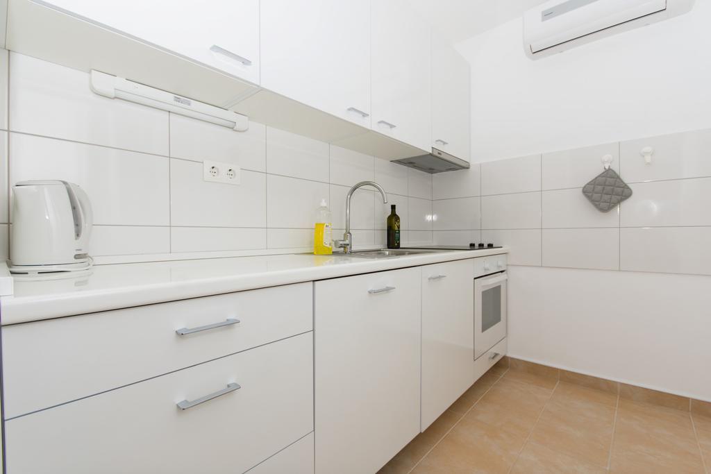 Apartment Flynn Trogir Exterior foto